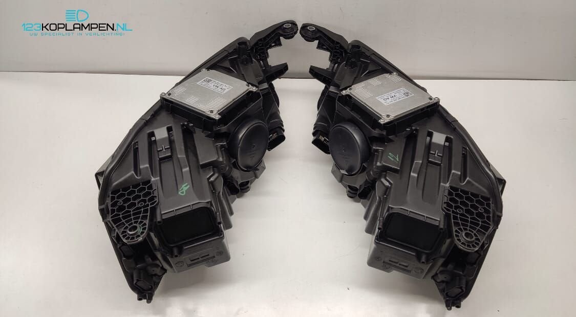 Skoda Fabia 3 Facelift Full Led koplamp links rechts, Gebruikt, -, -, Ophalen of Verzenden