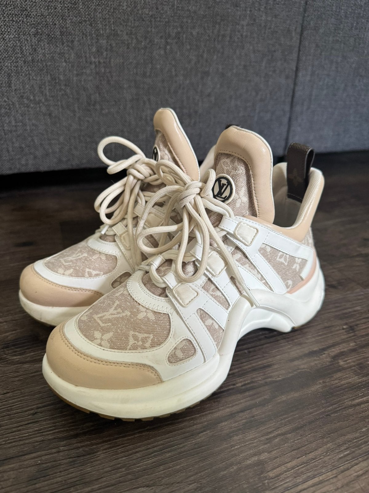 Louis vuitton schoenen dames 39, Wit, Ophalen of Verzenden, Sneakers of Gympen, Zo goed als nieuw