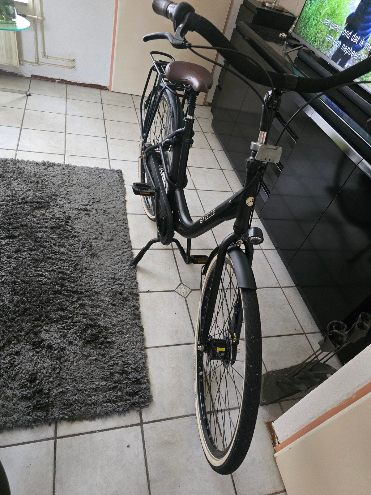 Foto 2 van Gazelle Damesfiets - Zo goed als nieuw