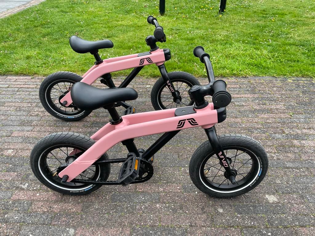 Vici Meegroeifiets Loopfiets - Roze, Ophalen, Gebruikt, Terugtraprem, Minder dan 16 inch