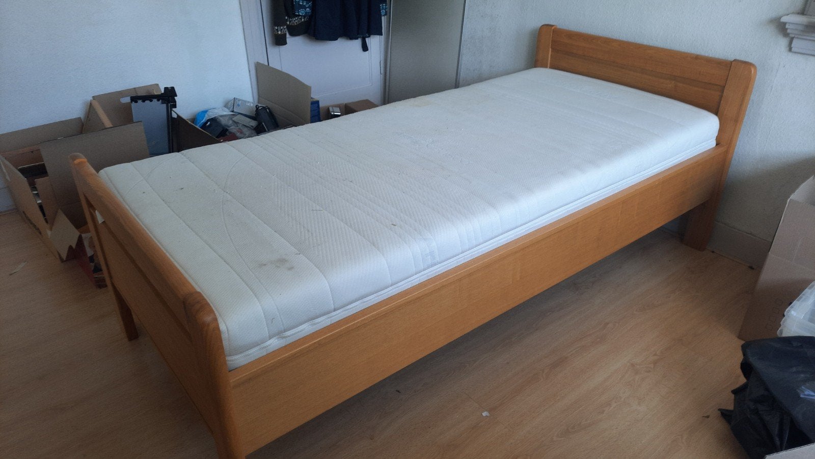 2x senioren bed 90 x 200, Ophalen, Zo goed als nieuw, Eenpersoons