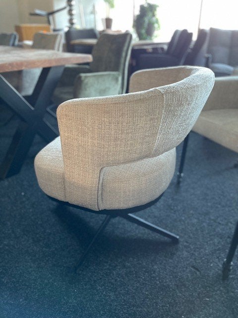 Eetstoelen 360 draaibaar van Klasse nu voor een zachte prijs, Overige kleuren, Nieuw, Ophalen of Verzenden, Metaal