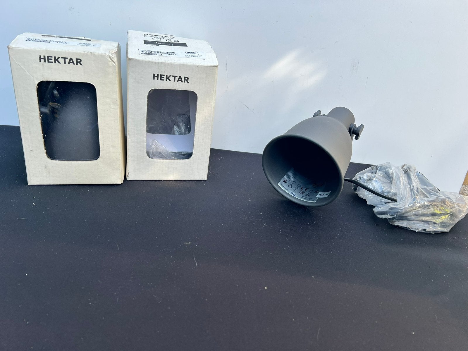 Te Koop Twee Zwarte Hektar IKEA Lampen Hoeklampen, Ophalen of Verzenden, Nieuw, Metaal