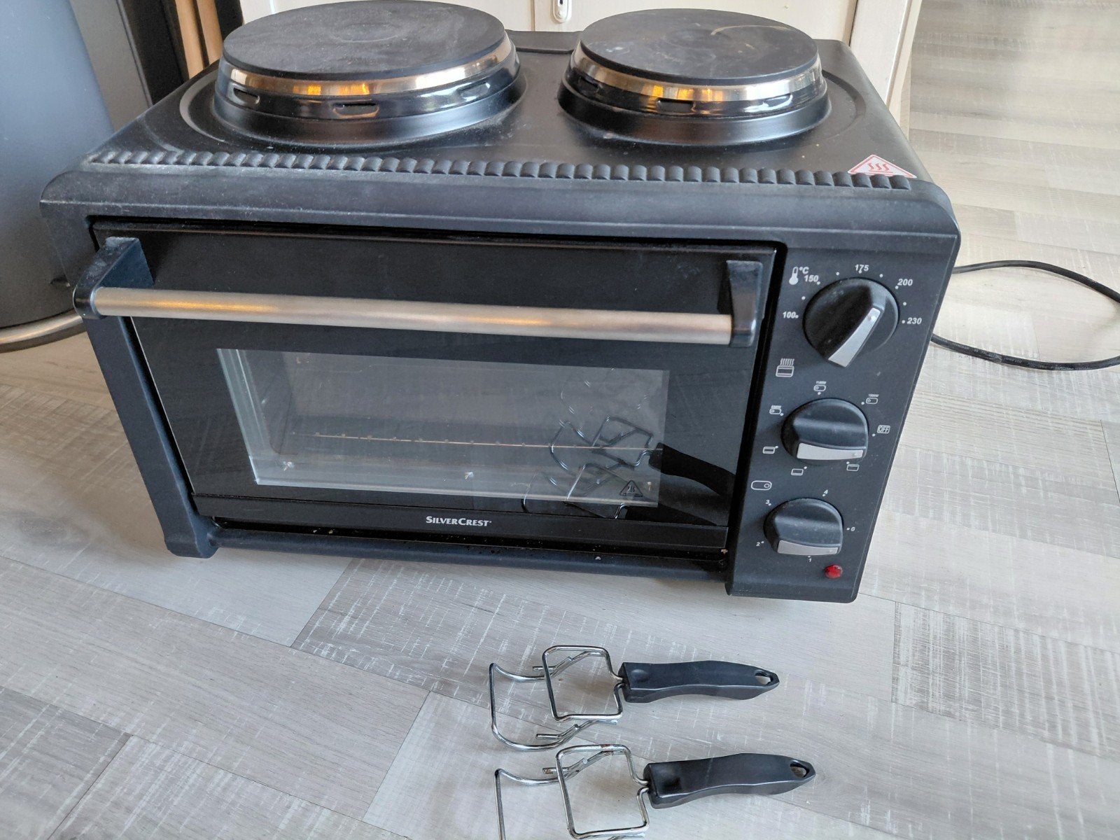 Silvercrest Oven met 2 Kookplaten - Goed Werkend, Witgoed en Apparatuur, Fornuizen, Gebruikt, Vrijstaand, Elektrisch, 3 kookzones of minder