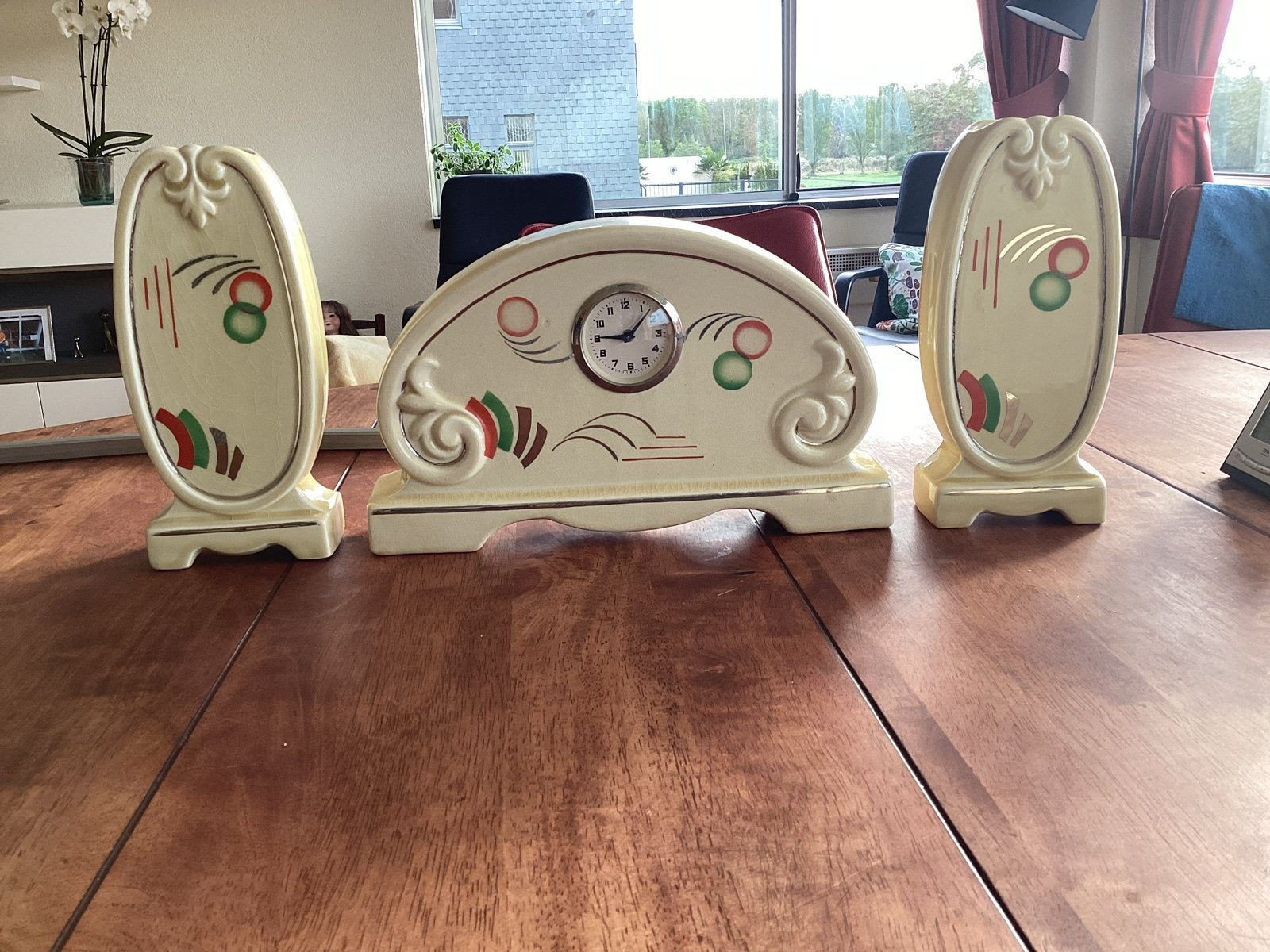 Vintage Art Deco Schouwklok met Vazen - Crèmekleurig, Ophalen of Verzenden