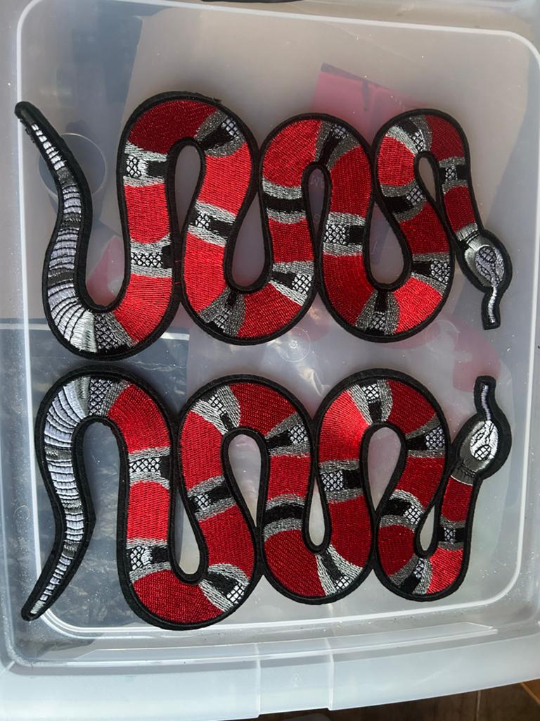 Patch slang links en rechts kijkend, Ophalen of Verzenden, Nieuw, Plaatje