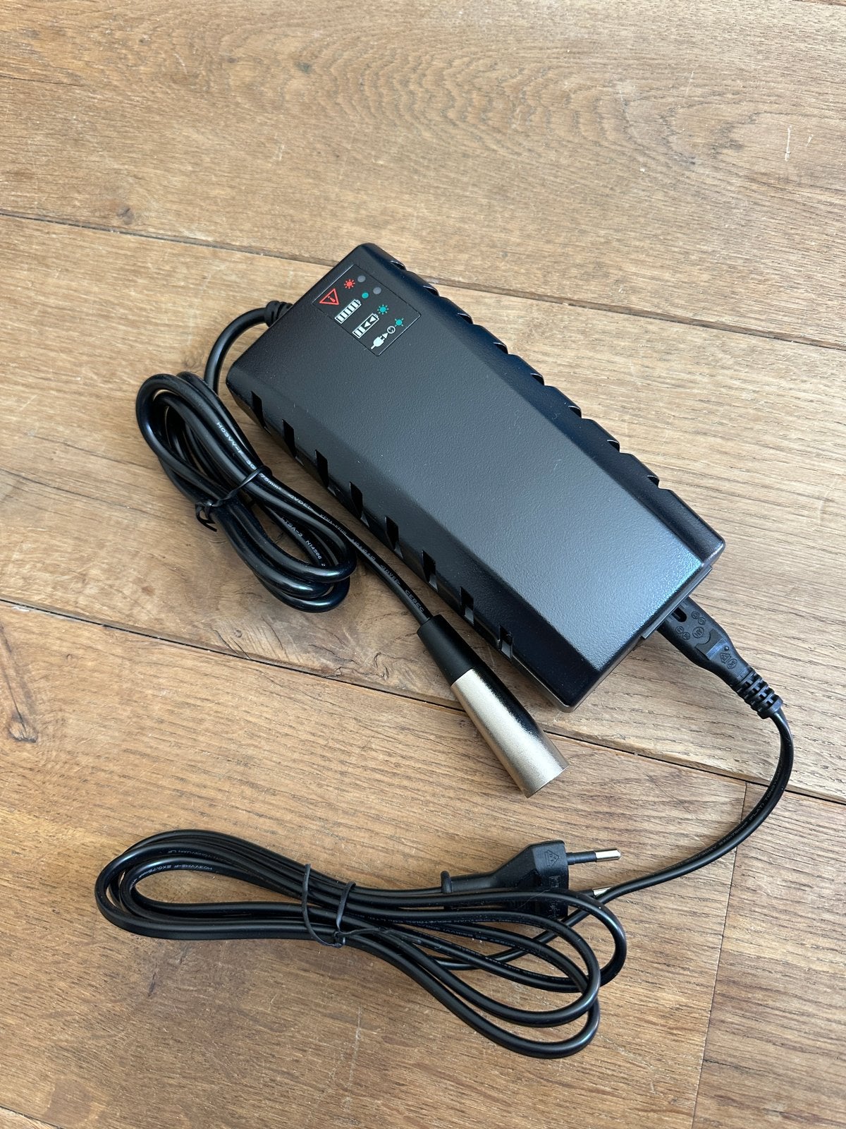 Universele E-bike oplader 36V Impulse System, Ophalen of Verzenden, Zo goed als nieuw