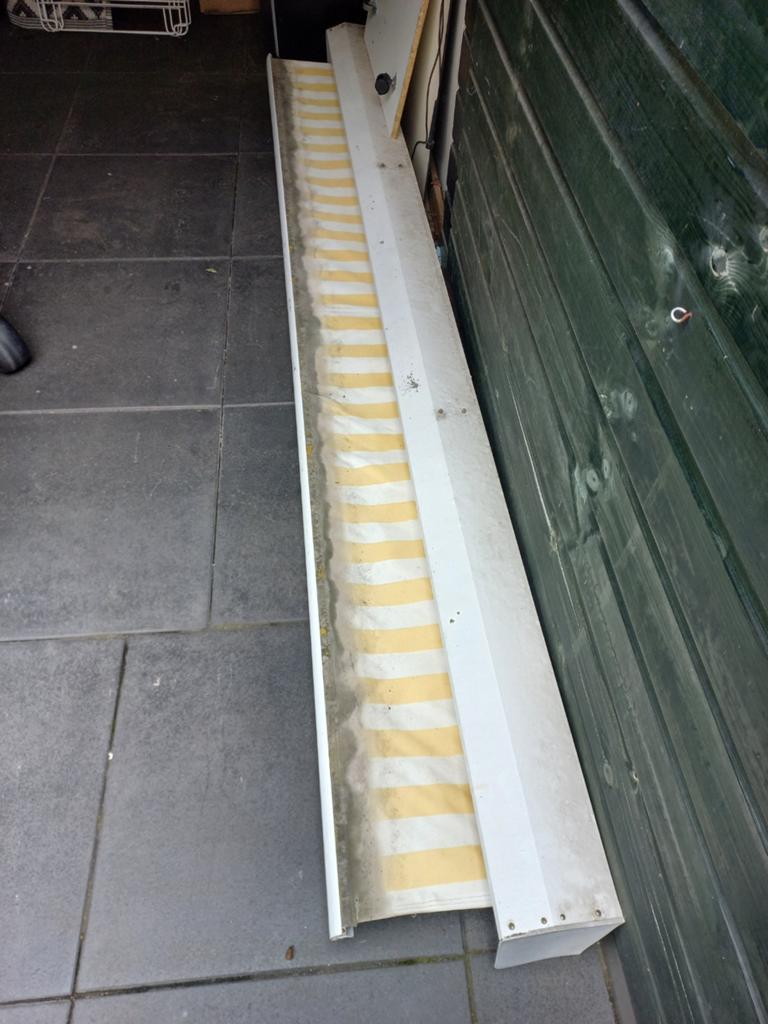 Zonnescherm, Gebruikt, Ophalen of Verzenden, 250 cm tot 450 cm, Knikarmscherm