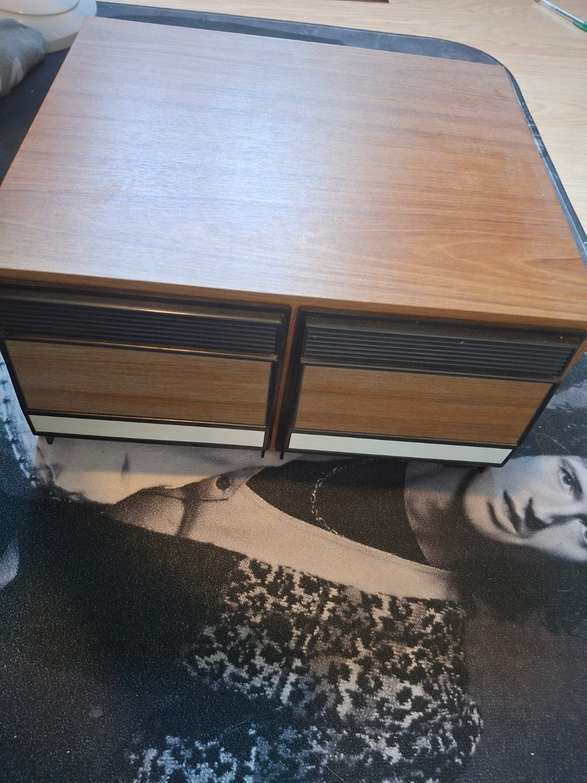 Vintage cd kastje, Huis en Inrichting, Woonaccessoires | Cd- en Dvd-rekken, Ophalen