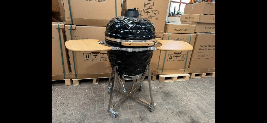 Kamado BBQ 26 inch, Nieuw nu voor maar € 625,= AANBIEDING !, Ophalen, Nieuw, The Bastard
