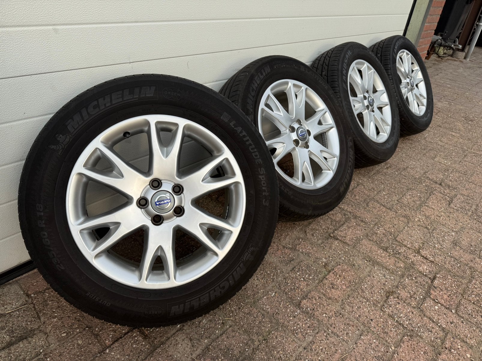 Orginele 18” Volvo XC90 Atlantis wielen 5x108, Auto-onderdelen, Ophalen, 18 inch, Gebruikt, Banden en Velgen