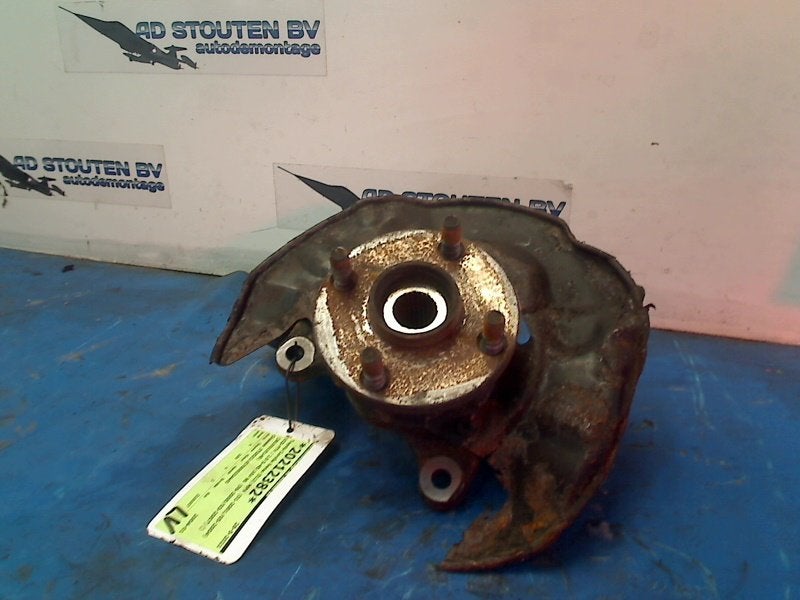 Fusee Links Voor Toyota Corolla Verso (E12) 2004, Auto-onderdelen, Ophanging en Onderstel, Gebruikt, Kundenbetreuung@toyota.de