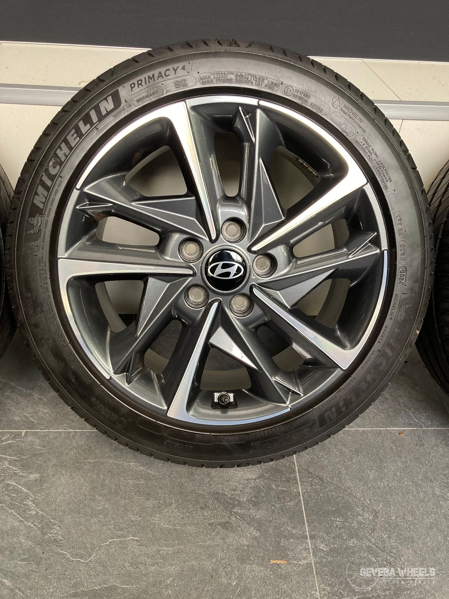 17” originele Hyundai i30 velgen + banden 5x114.3 225/45/17, Auto-onderdelen, Gebruikt, -, -, Banden en Velgen