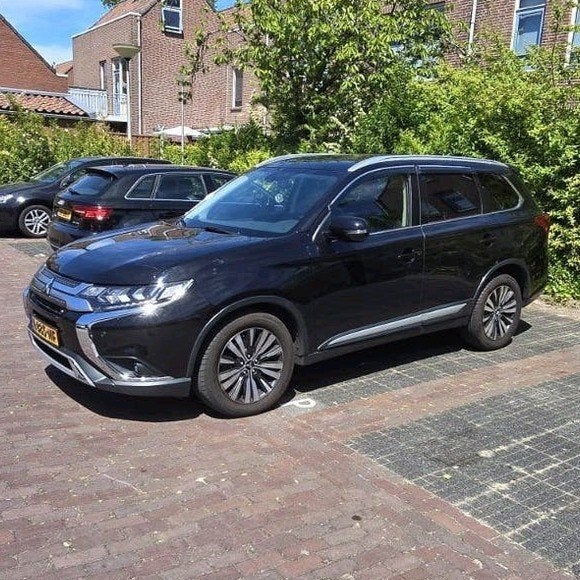 Mitsubishi Outlander 2.0 Cleartec 2WD CVT 150pk 7pl 2019, Auto's, 1998 cc, Outlander, 4 cilinders, 7 stoelen