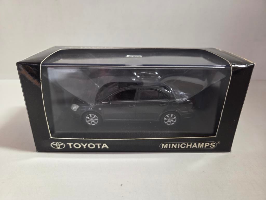 Minichamps Toyota Avensis 1:43, Auto, ., Ophalen of Verzenden, Zo goed als nieuw