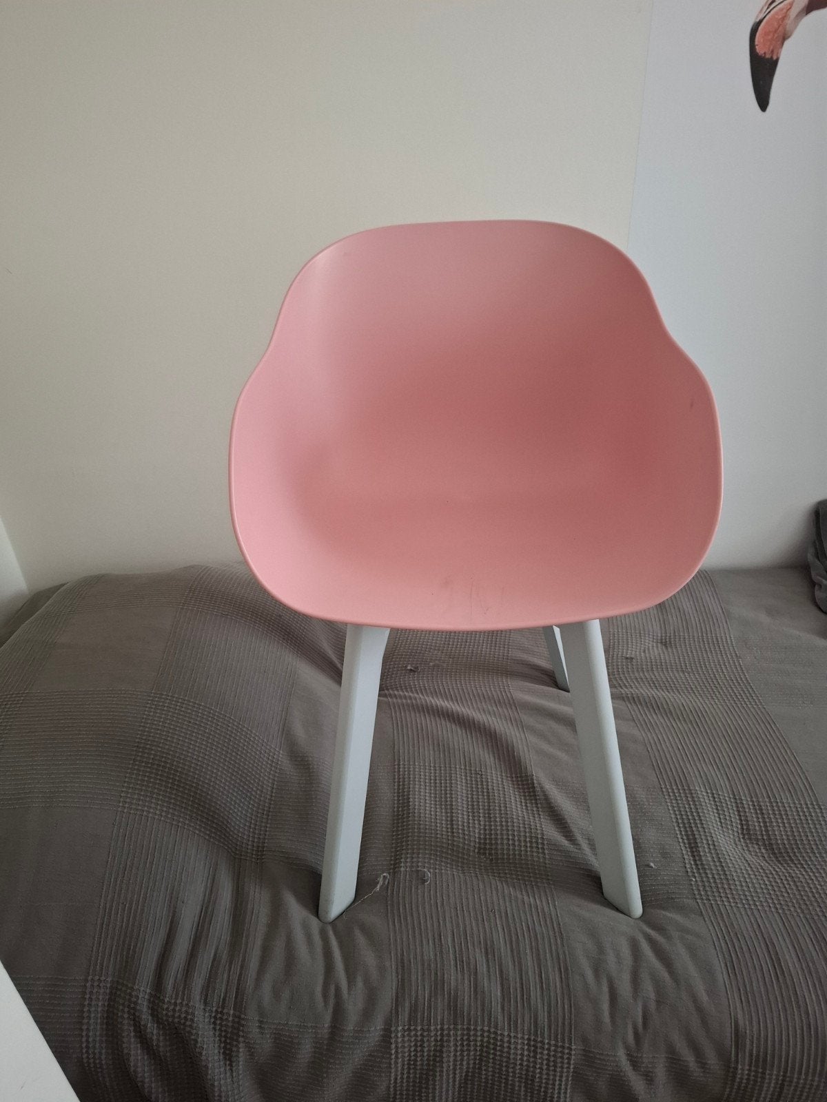Roze kuipstoel - gratis af te halen, Huis en Inrichting, Stoelen, Gebruikt, Overige kleuren, Ophalen, Hout