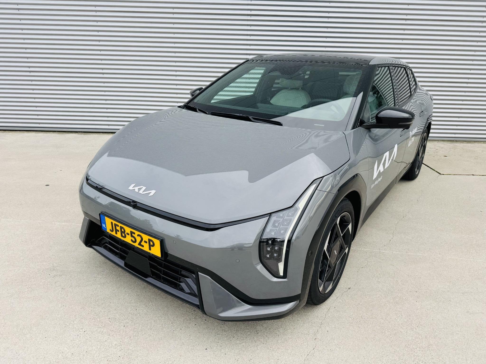 Kia EV4 GT-PlusLine 81.4 kWh Demo auto | kmstand kan iets va, Auto's, Kia, 81 kWh, Parkeerassistent, Origineel Nederlands, 584 km