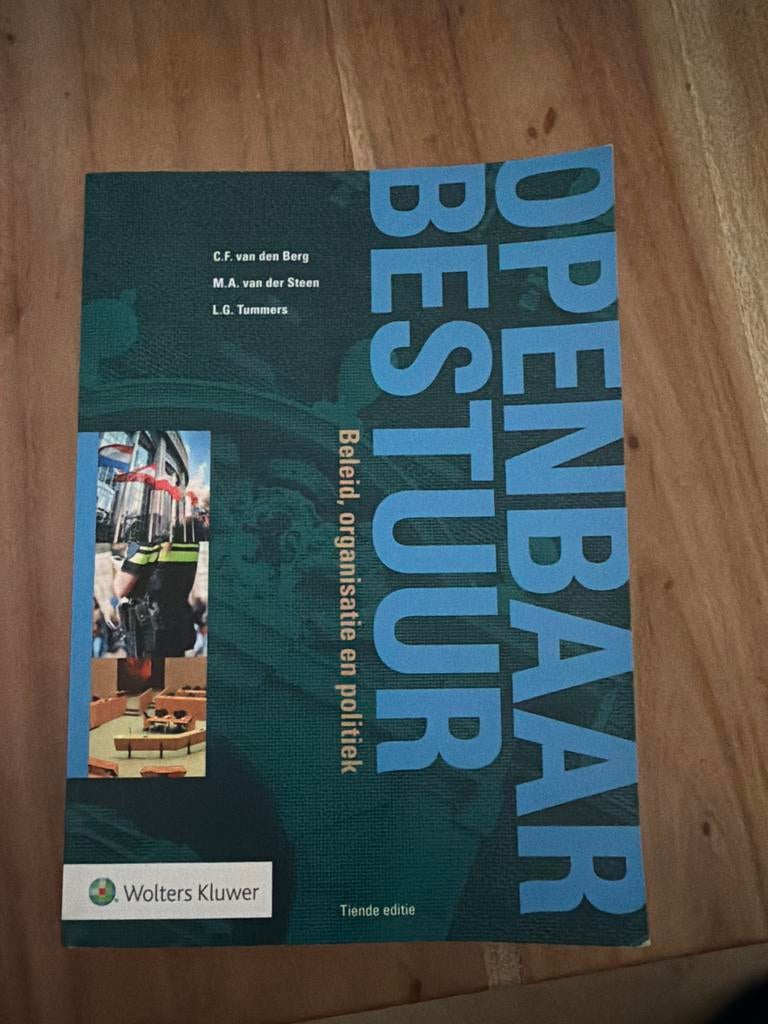 Openbaar Bestuur, beleid, organisatie en politiek, C.F. van den Berg, Sociale wetenschap, Ophalen of Verzenden, Zo goed als nieuw