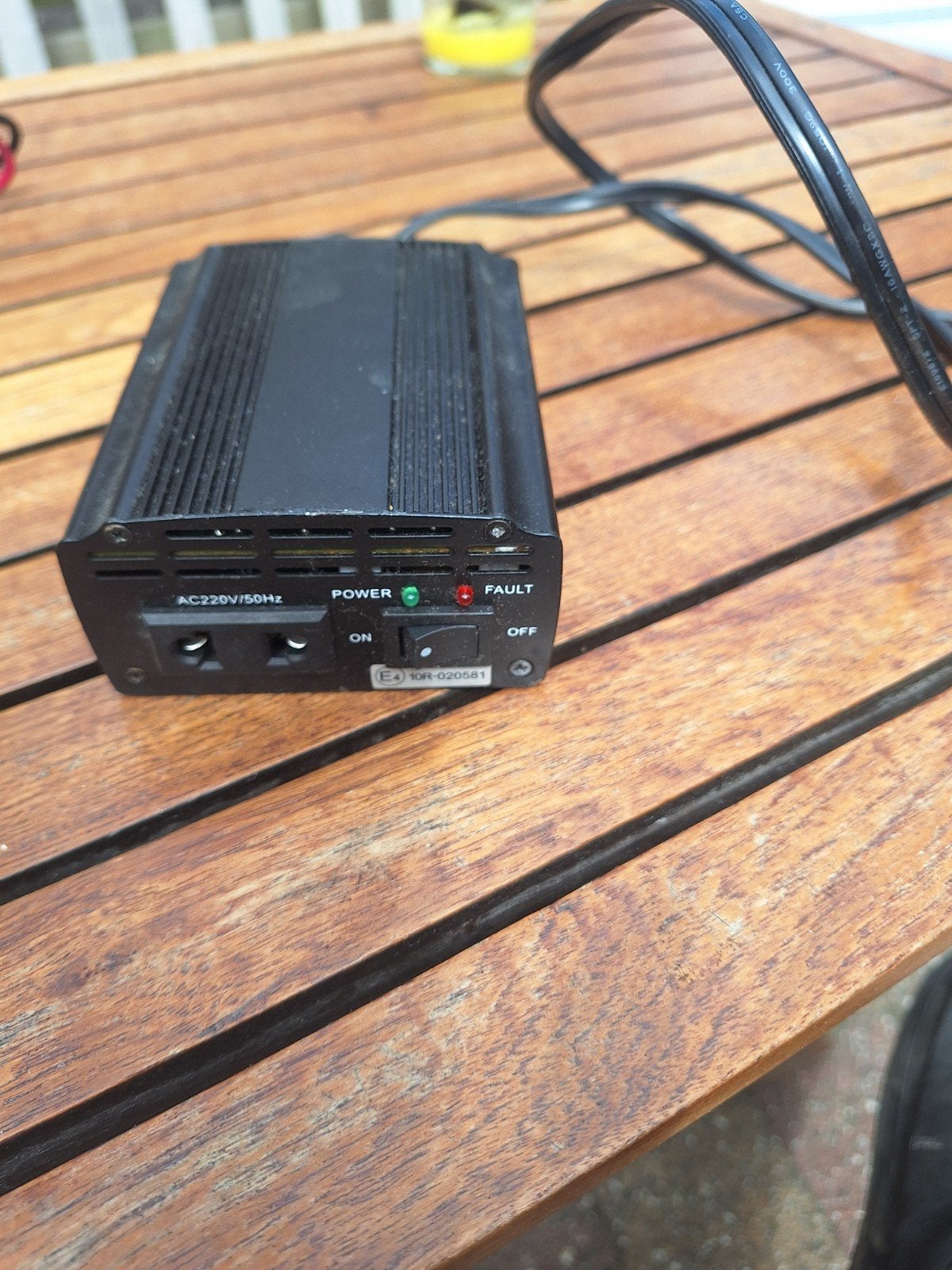 Omvormer 12v naar 220v, Ophalen of Verzenden
