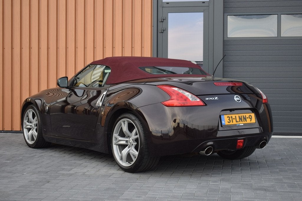 Nissan 370Z Roadster 3.7 V6 Pack | Origineel NL | (bj 2010), Auto's, Nissan, Achterwielaandrijving, Gebruikt, Cabriolet, Leder en Stof