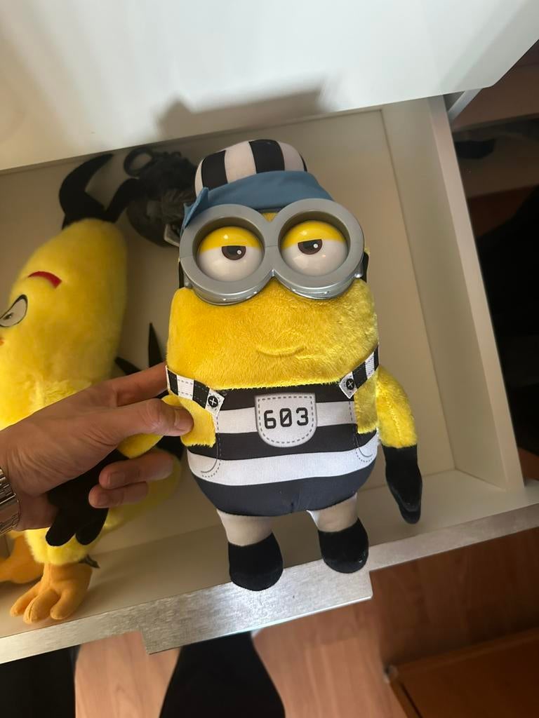 Minion knuffel als boef, Ophalen of Verzenden, Zo goed als nieuw, Overige typen