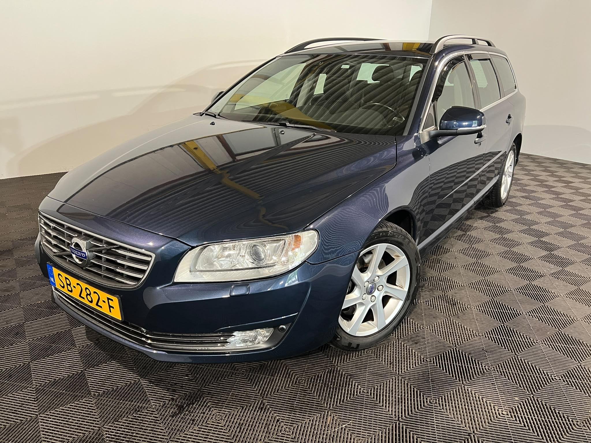 Volvo V70 2.0 D3 Summum, Auto's, Volvo, Euro 5, 136 pk, Gebruikt, 1984 cc