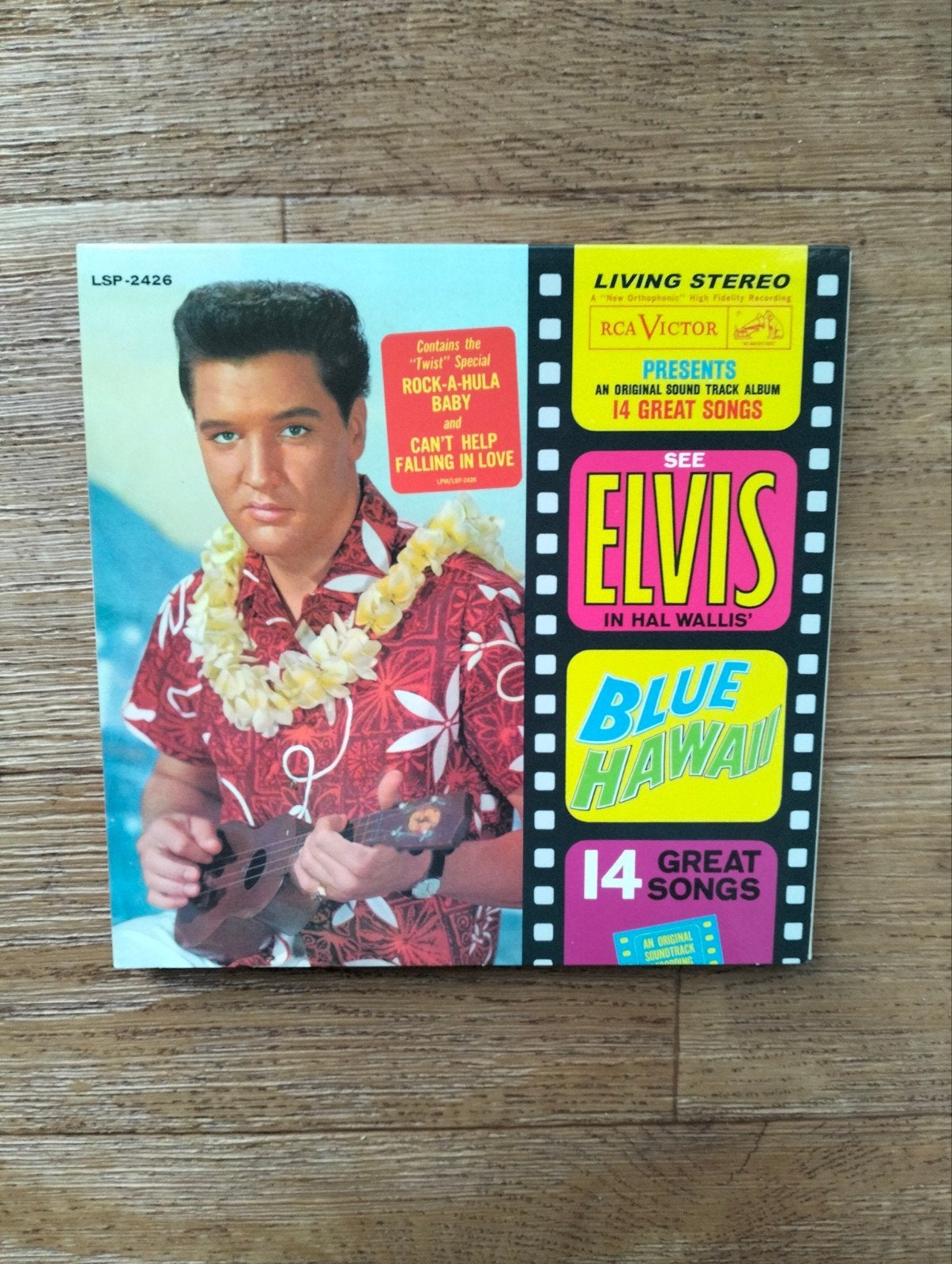 Elvis Presley FTD 2-cd in 7-inch digipack

" BLUE HAWAII ", Ophalen of Verzenden, Zo goed als nieuw, Poprock
