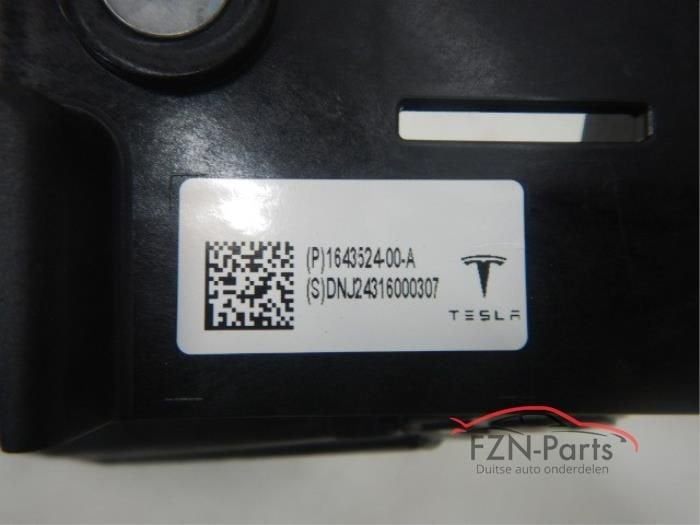 Foto 4 van Tesla Model Y Front