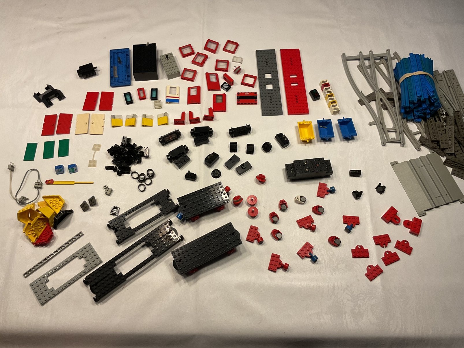 Lego partijoude treinonderdelen 4,5v 12v, Ophalen of Verzenden, Gebruikt, Losse stenen, Lego