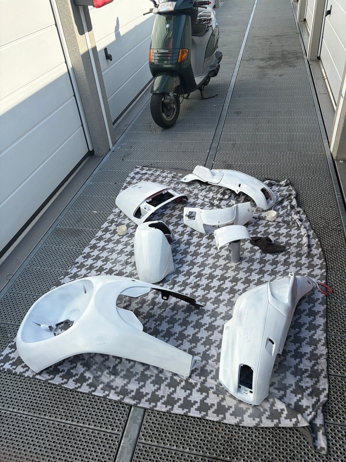 Complete kappenset voor scooter - Wit (grondverf), Ophalen of Verzenden, Gebruikt, Kap