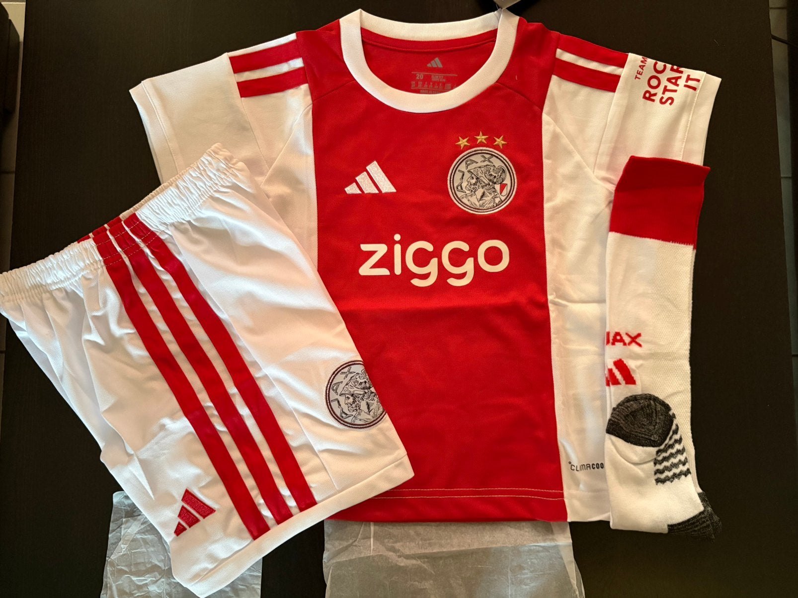 Ajax thuis compleet kinder tenue, Maat XS of kleiner, Ophalen of Verzenden, Zo goed als nieuw, Shirt
