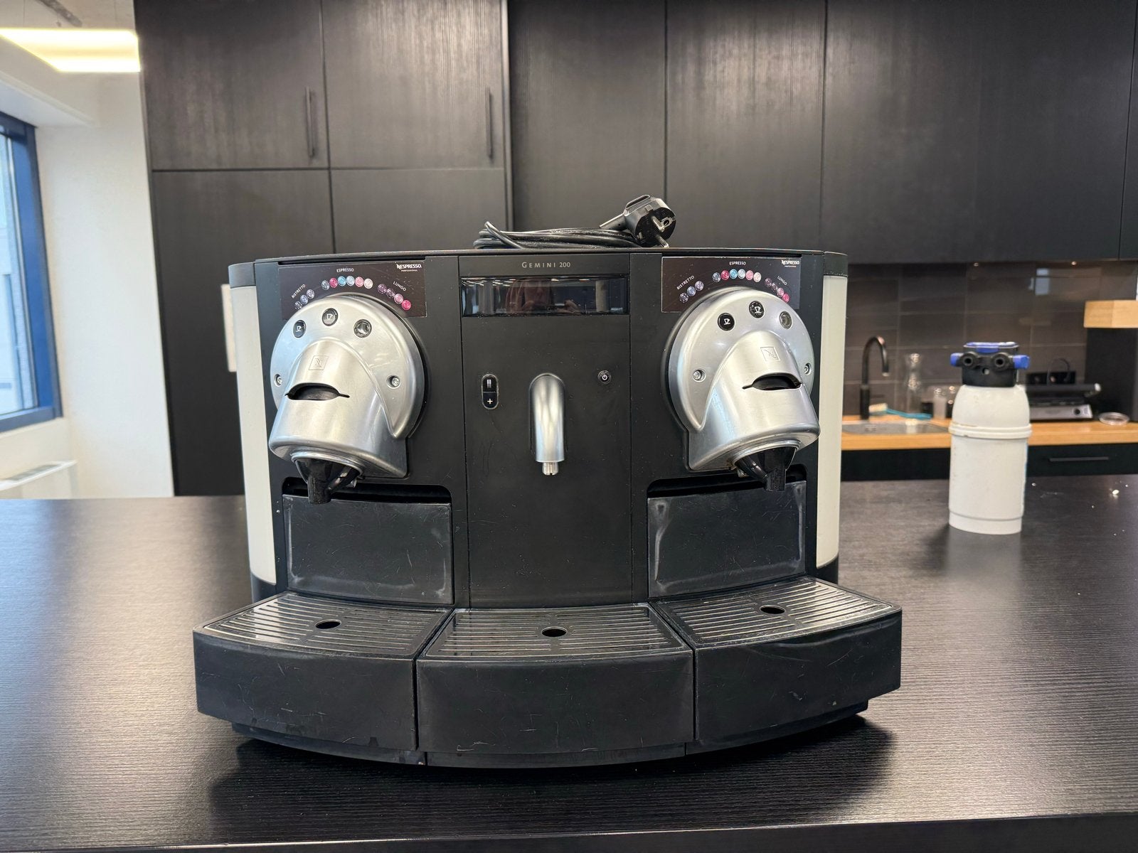 Nespresso Gemini Koffiemachine - Professioneel, Witgoed en Apparatuur, Ophalen, Koffiepads en cups, Gebruikt, 10 kopjes of meer