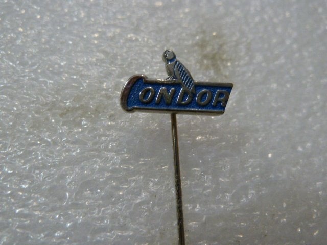 Vintage Condor Speldje/Pin met Vogel, Ophalen of Verzenden, Gebruikt, Dier of Natuur, Speldje of Pin