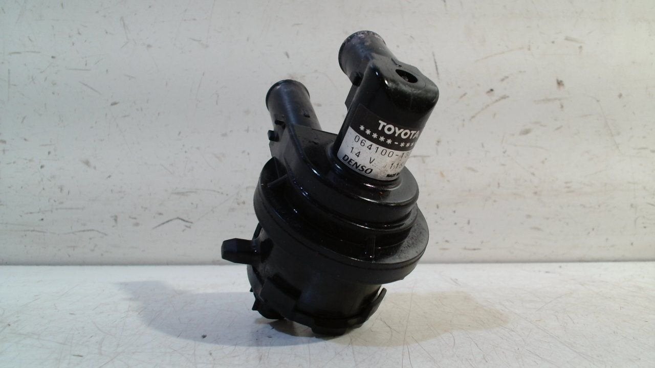 Waterpomp Toyota RAV4, Onderdelen@venauto.nl, Van der Ven Autorecycling B.V., Gebruikt, Ettenseweg 76, 4706 PB Roosendaal, The Netherlands