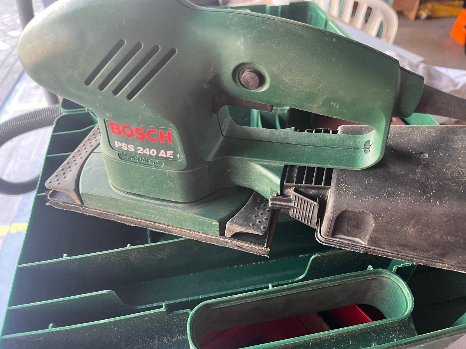 Bosch PSS 240 AE Vlakschuurmachine met koffer, Ophalen of Verzenden, Gebruikt