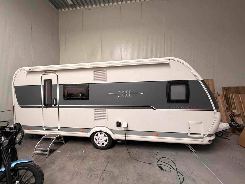 Luxe Hobby 560  met stapelbed, airco, mover en voortent, Caravans en Kamperen, Caravans, Rondzit, Hobby, Airco, Particulier