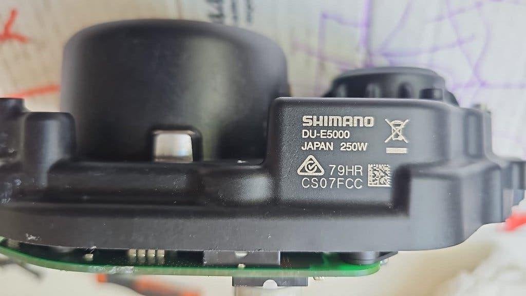 Shimano DU-E5000 middenmotor – werkt, maar defect, Fietsen en Brommers, Fietsonderdelen, Zo goed als nieuw, Motor, Ophalen