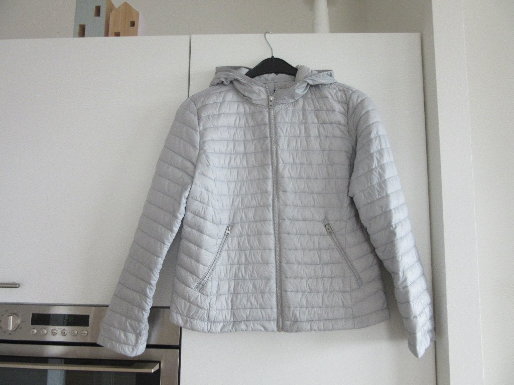 Jack merk OPUS maat 40 lichtgrijs met vaste capuchon, Kleding | Dames, Jassen | Zomer, Maat 38/40 (M), Ophalen of Verzenden, Grijs