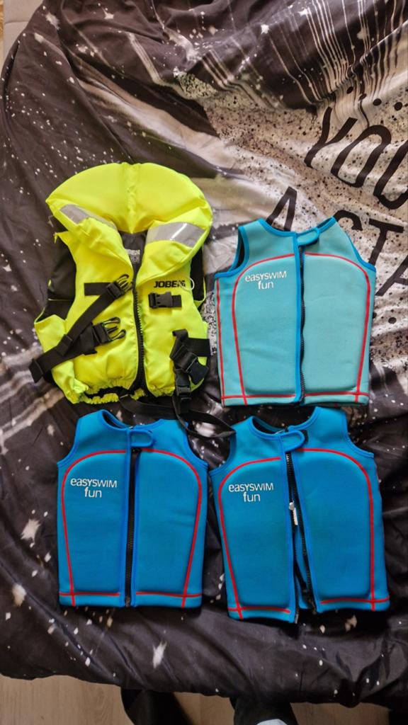 Jobe en Easyswim zwem/reddingsvesten., Watersport en Boten, Watersportkleding, Gebruikt, Kind, Reddingsvest of Zwemvest, Jobe, Easyswim