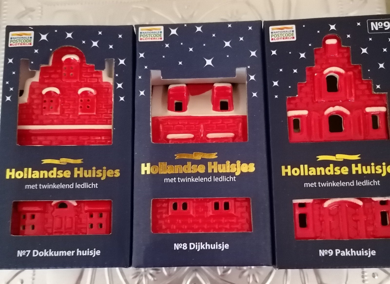 3 KERST HUISJES 7 8 EN 9 EN 3 MAAL KERST HANGERS., Ophalen of Verzenden, Nieuw