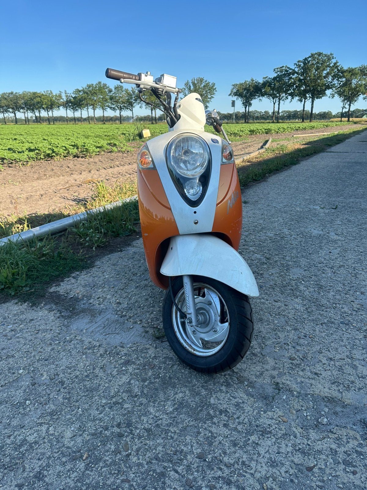 Sym mio snor, Ophalen, Zo goed als nieuw, Benzine, Mio