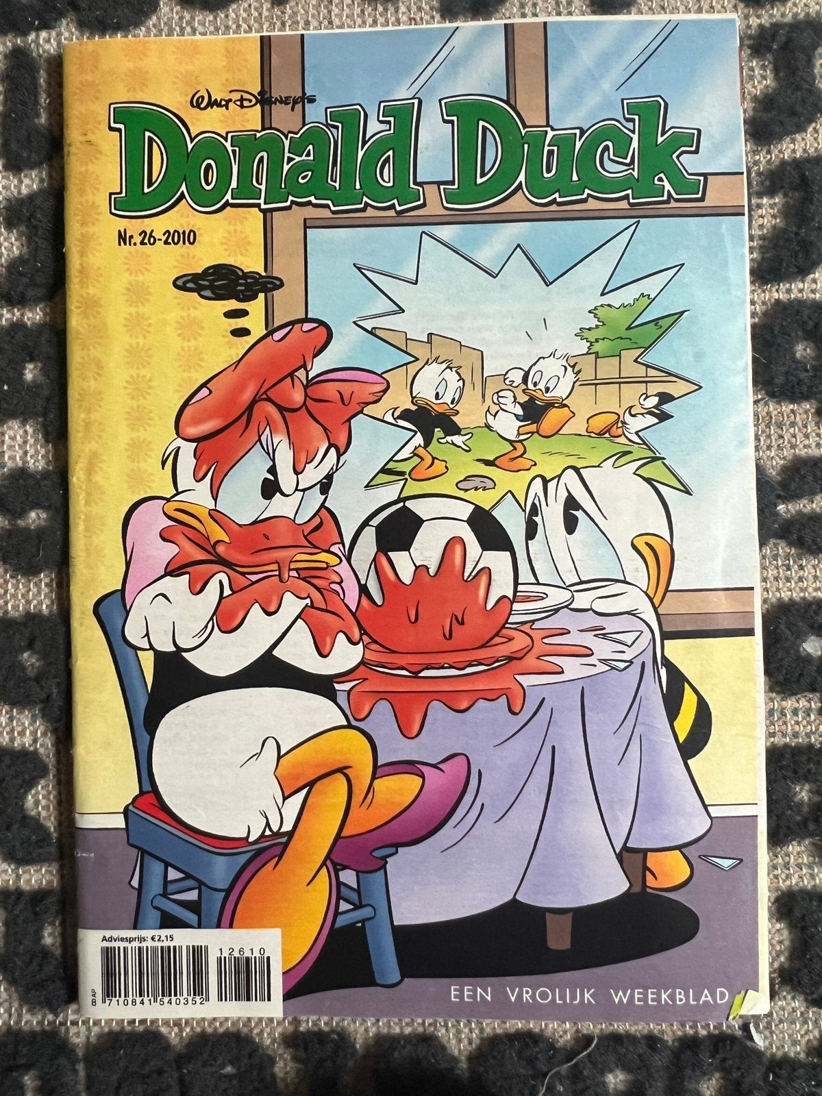 Donald Duck Weekblad Nr. 26-2010 - Een vrolijk weekblad, Eén stripboek, Ophalen of Verzenden, Gelezen