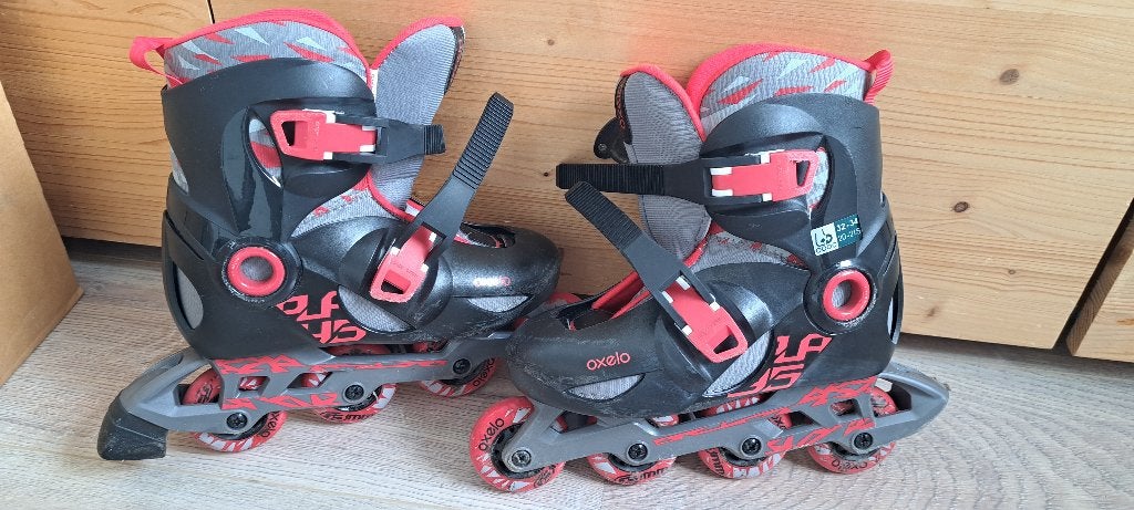 Verstelbare skates skeelers voor kinderen maat 32-34, Kinderen en Baby's, Speelgoed | Buiten | Rolschaatsen, Ophalen, Kinderen