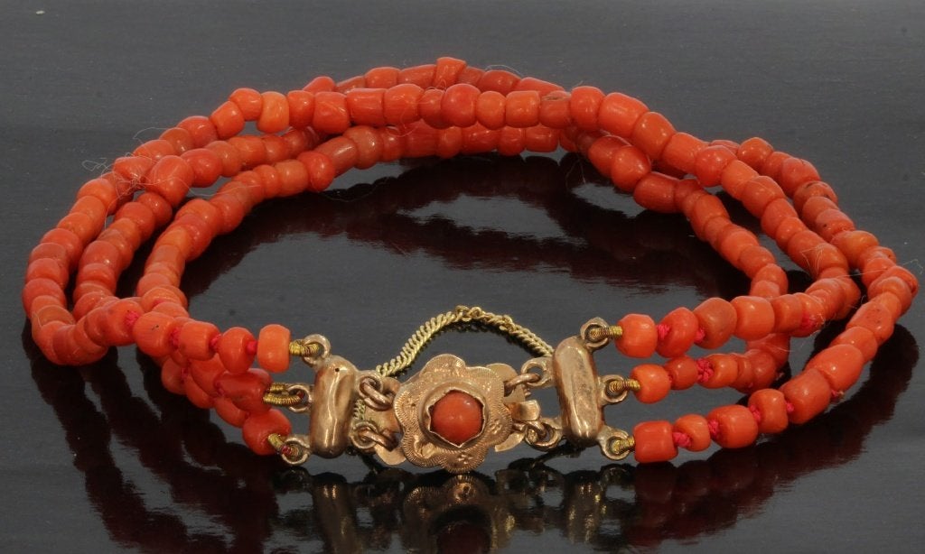 Bloedkoraal antieke armband 14k slot goud fraai dame vintage, Ophalen of Verzenden, Goud, Armband, Met edelsteen