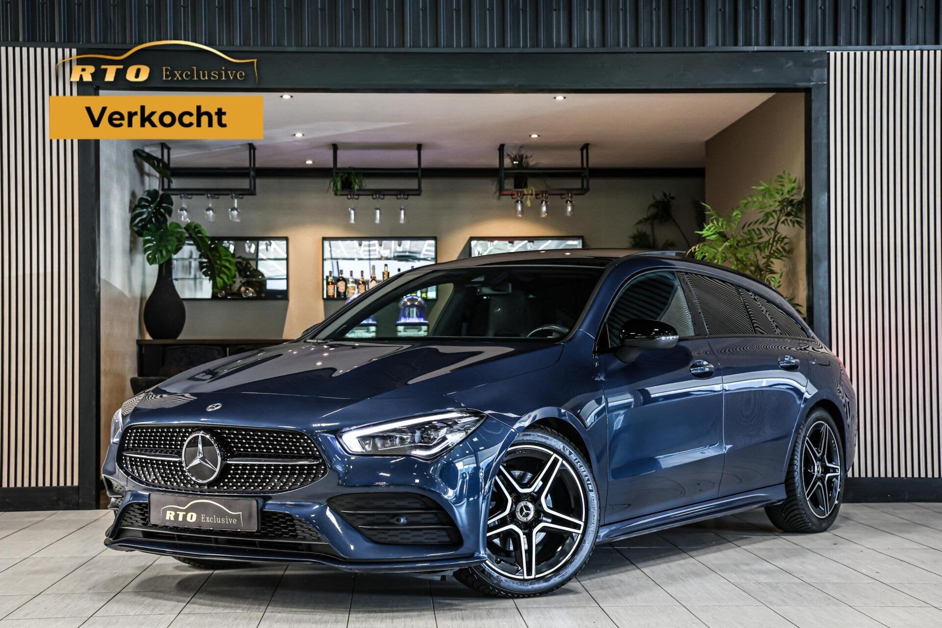 Mercedes CLA-klasse Shooting Brake 180 AMG|Pano|Sfeer|Night, Auto's, 136 pk, Gebruikt, 4 cilinders, Met garantie (alle)