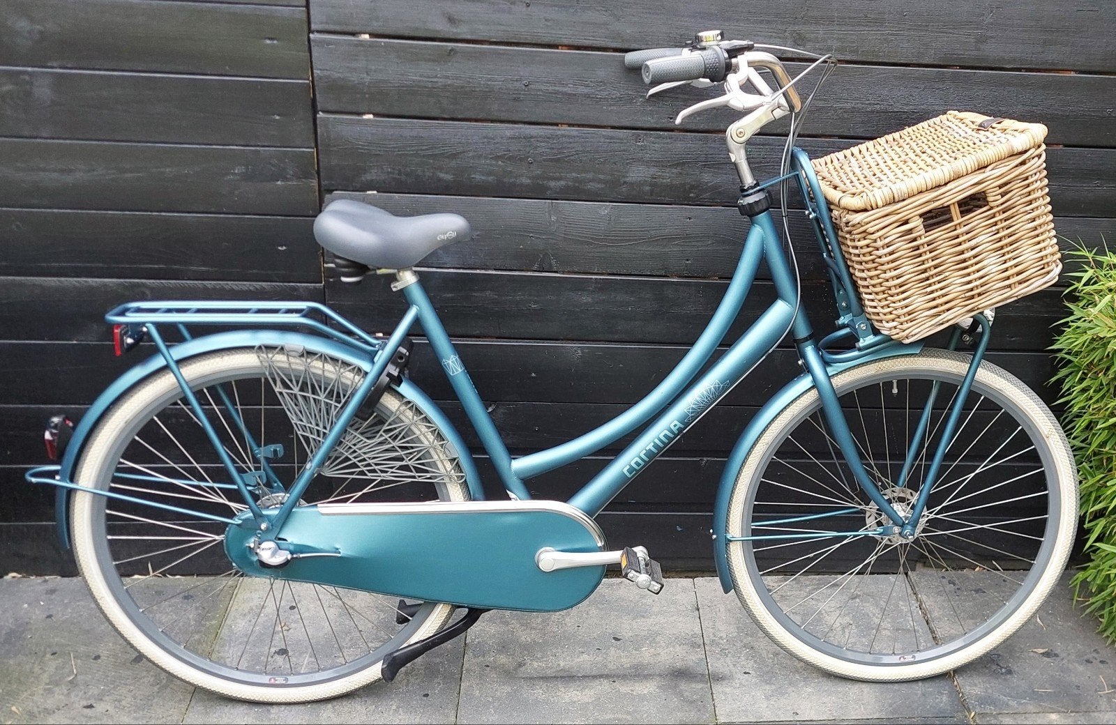 Cortina U4 Roots Transport Pure Utility 28" N3 AXA ZGAN, Cortina U4 transportfiets, Ophalen of Verzenden, Zo goed als nieuw, Handrem