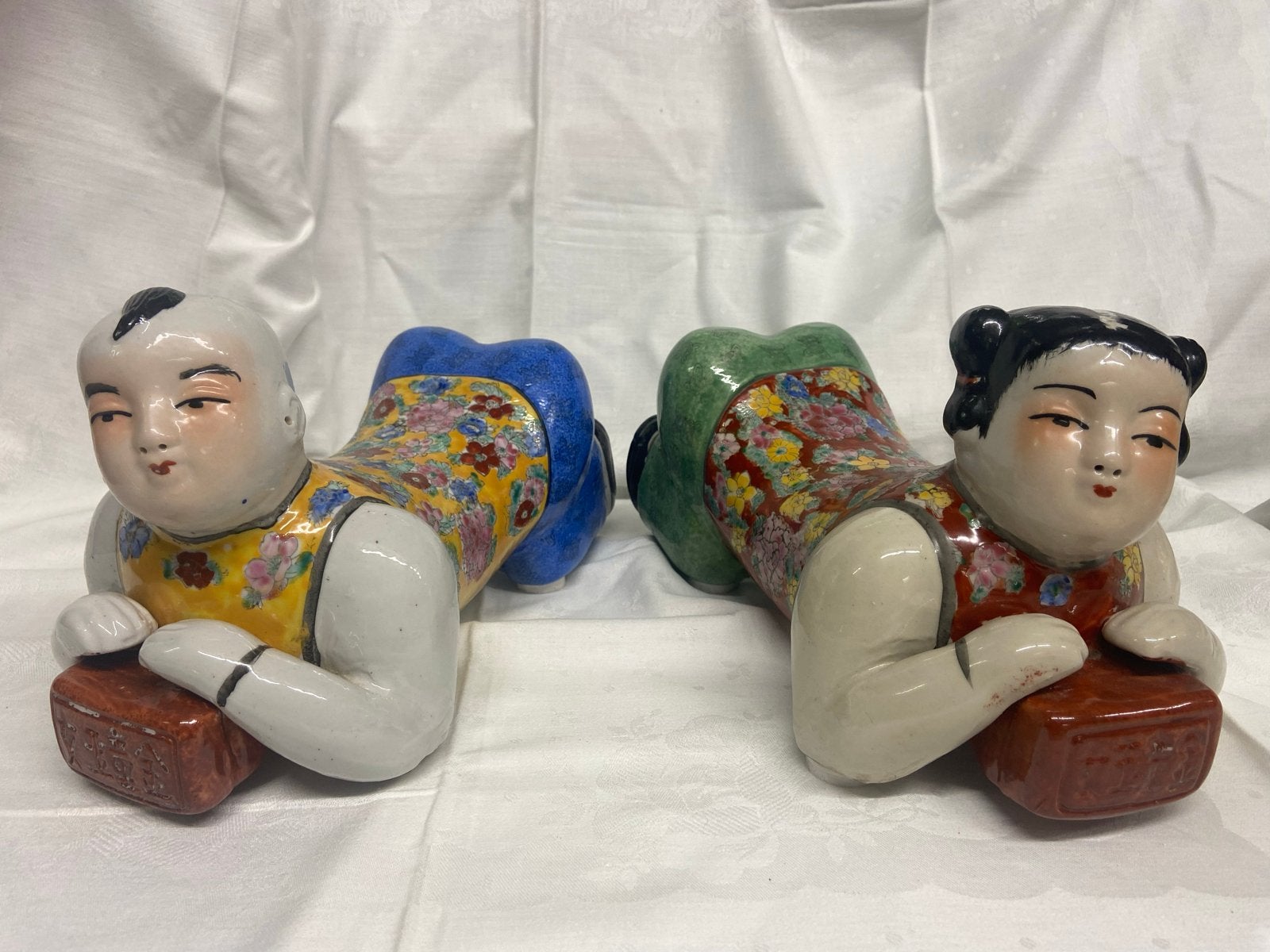 Vintage Chinese figurale kussens jongens en meisjes, Ophalen of Verzenden, Gebruikt, Mens