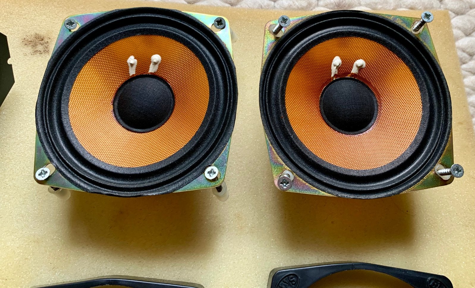 Set Siare(?) Kevlar mids 8 ohm middentoners luidsprekers ‘86, Overige merken, Stereo speakers, Gebruikt, Ophalen of Verzenden