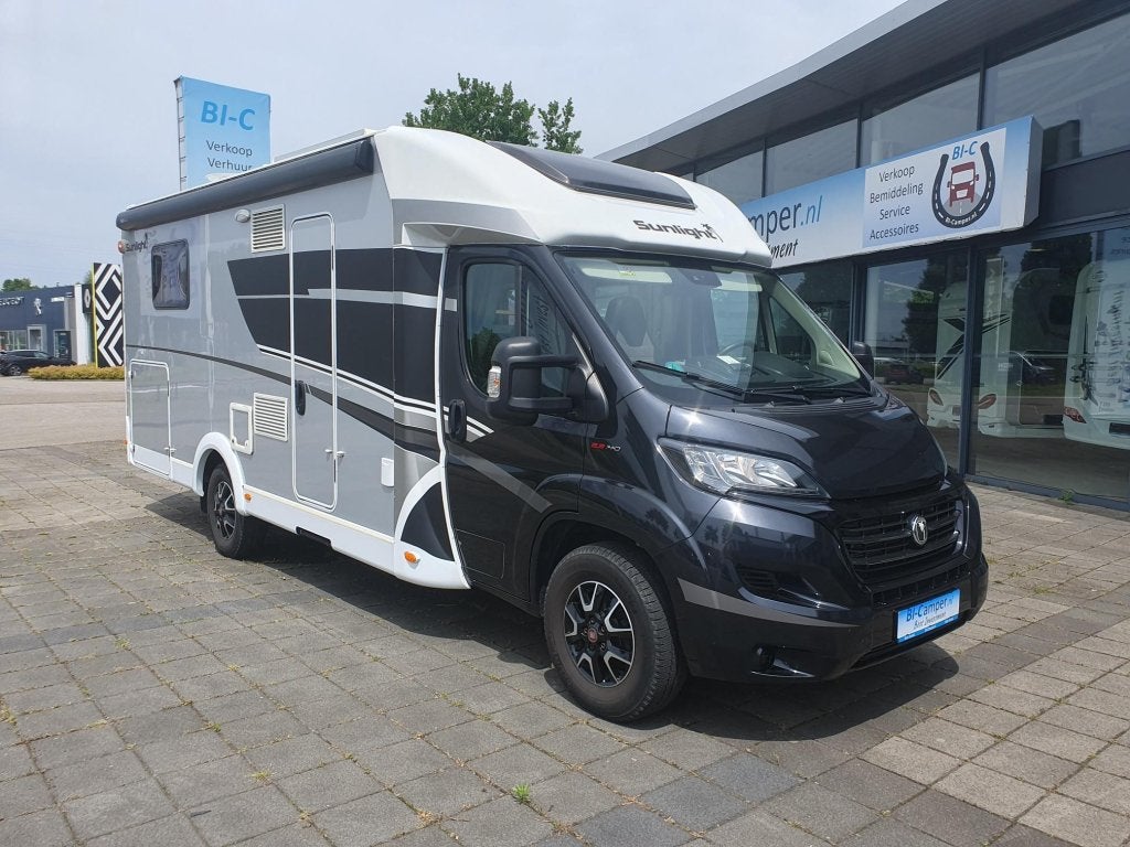 Sunlight T 69 L Adventure Edition XV Queensbed PRIJSKNALLER, Caravans en Kamperen, Automaat, Chemisch toilet, Sunlight, Ringverwarming