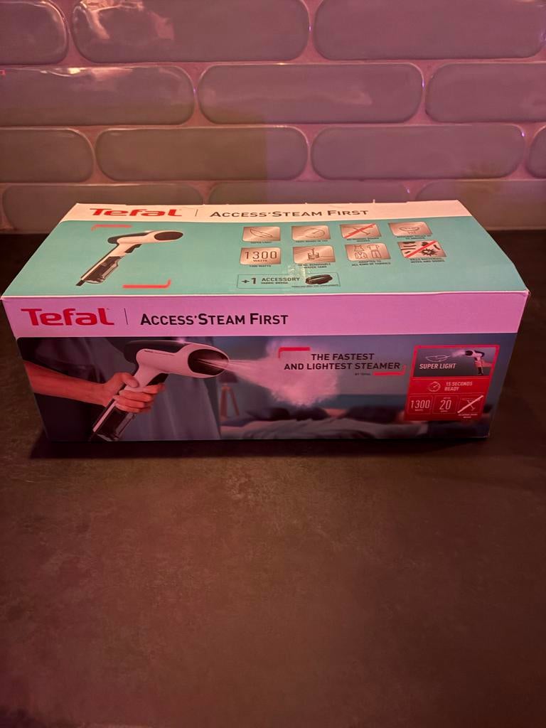 Tefal Access Steam First DT6131 kledingstomer, Ophalen of Verzenden, Nieuw, Kledingstomer